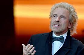 Mai 2020 runde 70 jahre alt. Thomas Gottschalk Welche Rolle Spielt Eine Katzentoilette Bei Der Ehe Ausserhalb Oberfrankens