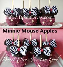 Minnie Mouse Apple In Red Or Pink Edible Party Favors 46 00 Via Etsy Edible Party Favors Gourmet Apples Chocolate Apples