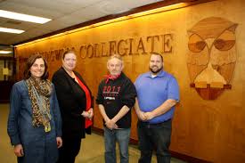 Collingwood collegiate institute on wn network delivers the latest videos and editable pages for news & events, including entertainment, music, sports, science and more. Teachers Administrators At Cci Improvise Adapt For Literacy Test Prep Collingwood News