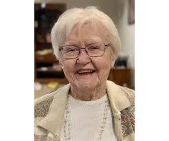 Ida Lowe's Instagram, Twitter & Facebook