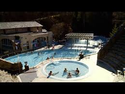Se Ressourcer Avec Les Bains D Eaux Chaudes De Saint Thomas Youtube