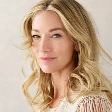 Elaine irwin was born in gilbertsville, pennsylvania. Elaine Irwin Height Age Career Marriages All Heavyng Com