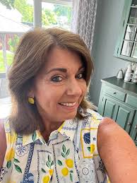 Dress choice for graduation party