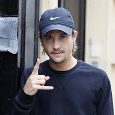 Un an après la réédition de feu, nekfeu a dévoilé la sortie surprise du deuxième album solo de sa carrière. Nekfeu On Tidal