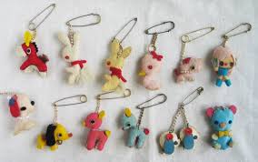 宇山あゆみ canariarock さん twitter 装飾 品 メルヘン キャラクターデザイン