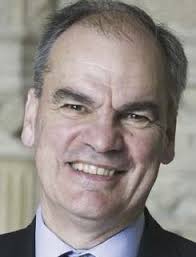 Pub4078 Dental Research_a brief history v2:Layout 1