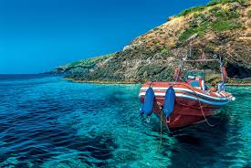 Pagina completa informativa circa delegazione di spiaggia a ustica: Ustica Guida Ai Fondali Piu Belli Della Perla Nera Del Mediterraneo