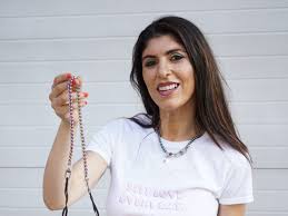 Lara Eurdolian of Pretty Connected: The Power of Flexibility; How I Was  Able To Pivot To A New Exciting Opportunity Because Of The Pandemic | by  Karina Michel Feld | Authority Magazine | Medium