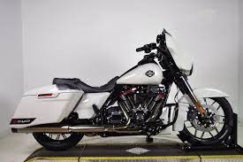New 2020 Harley Davidson Street Glide Cvo Flhxse Cvo Touring In Olathe 20flhxsesnddne Rawhide Harley Davidson
