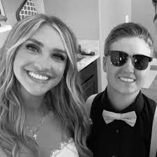 Kayla Irwin's Instagram, Twitter & Facebook