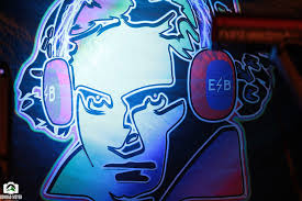 Reed Mathis' Electric Beethoven Breathes New Life Into Composer's Classics  In Colorado [Video]