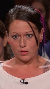 Danielle was unhappy with her wedding dress and made it known by going to  the local news!