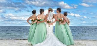 Boda elegante en la playa: Como Celebrar Estupendas Bodas En La Playa Bezzia