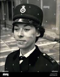 Women in military uniform hi-res stock photography and images