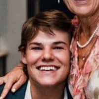 1100+ perfiles de «Rodway»