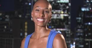 Shannon Brinias's Instagram, Twitter & Facebook