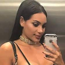 A través de un comunicado, el ex de andrea valdiri hizo el anuncio públicamente. Andrea Valdiri Bio Family Trivia Famous Birthdays