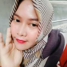 what should I do with a stray kitten that ran into my house?