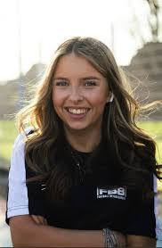 Ellie Wright's Instagram, Twitter & Facebook