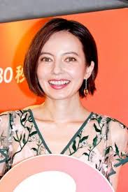 ベッキー 動画チャンネル開設も自虐 もうちょっと頑張れよ 中島知子 タレント チャンネル