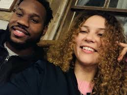 Dominique Wright and Christopher Ross's Wedding Website