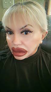 #siunavez #siunavezdijequeteamaba #siunavezselena #selena #liveglamlippies  #platinumblonde #blondehair #lashmonthlysubscription #lovebiglips #biglips  #hugelips #justme #nosepiercing #turtleneck ...
