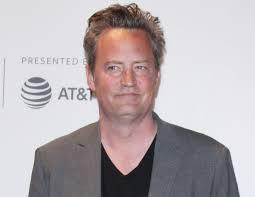 Картинки по запросу мэттью перри молодой Chendleru Skazali Da Mettyu Perri Sdelal Predlozhenie Svoej 29 Letnej Devushke