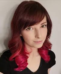 Courtney Munn's Instagram, Twitter & Facebook