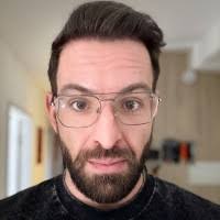 100+ Profile mit dem Suchbegriff „Duclos“