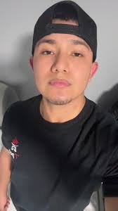 Lo que no tengo de lindo lo tengo de…