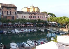 How far is verona from lake garda. Verona Day Trips Suggestions And Advice Italy Heaven