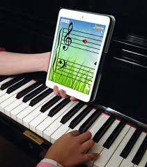 Skoove is a new ipad app launching today that helps you learn how to play piano from ios. Note Rush For Your Ipad Iphone And Android Devices Susan Paradis Piano Teaching Resources