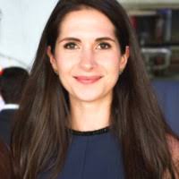 Gina Reilly's Instagram, Twitter & Facebook