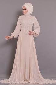 Tesetturlu Abiye Elbiseler Tesetturlu Abiye Elbise Dantel Detayli Ekru Tesettur Abiye Elbise 46220e The Dress Elbise Aksamustu Giysileri