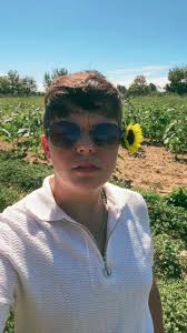 Kellie Johnston (@kelliejohnston8)