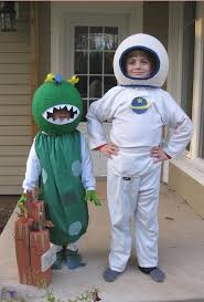 Homemade Astronaut Costume Ideas Kids Alien Costume Diy Costumes Kids Halloween Costumes For Kids
