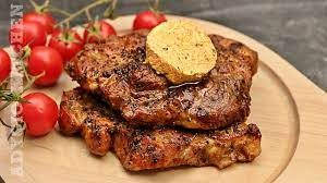 Ceafa de porc la cuptor cu mustar este probabil cea mai simpla reteta de friptura cu pretentii. Ceafa De Porc La Cuptor Cu Unt Aromat Frageda Si Suculenta Youtube