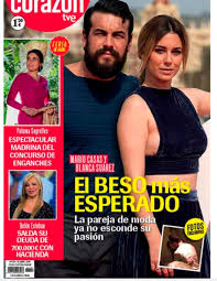 Los actores ya no esconden su relación por las calles de madrid. Mario Casas Y Blanca Suarez Se Comen A Besos