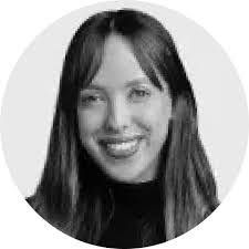 Karen Franken's Instagram, Twitter & Facebook