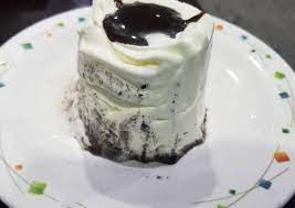 With this bud, the name says it all in the flavor department. Recipe Of Speedy Mini Oreo Ice Cream Cake Best Recipes