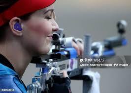 135 Jennifer Mcintosh Photos & High Res Pictures