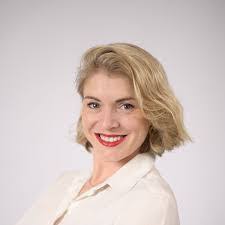 Ursula Randall's Instagram, Twitter & Facebook