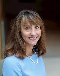 Laura Born's Instagram, Twitter & Facebook