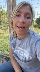 Nina Dotson's Instagram, Twitter & Facebook