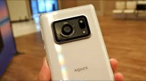 This is 12 gb ram / 128 gb internal storage base variant of sharp aquos r6 which is expected to available in black, white colour. Sharp Aquos R6 Hands On Official Youtube