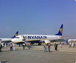 Alternatywne rozwiązanie jest szukać linii z większych miast blisko barcelona (lotnisko) lub z. Tani Wynajem Samochodow Lotnisko Girona Barcelona Wypozyczalnie Samochodow Costa Brava Ryanair Loty Barcelona Girona