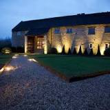 How to choose garden path lights - Moonlight Design