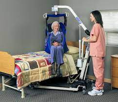 The use of a patient lift should be avoided if the patient is agitated, resistant or combative. How Do You Use A Hoyer Lift Updated 2021