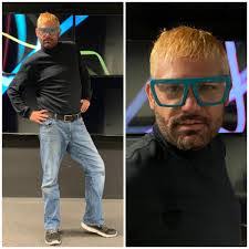 Melissa Dwire's Instagram, Twitter & Facebook