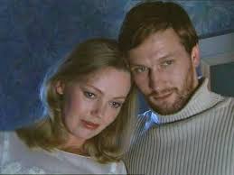 Elena Popova: biyografi ak lavi pèsonèl nan aktris a